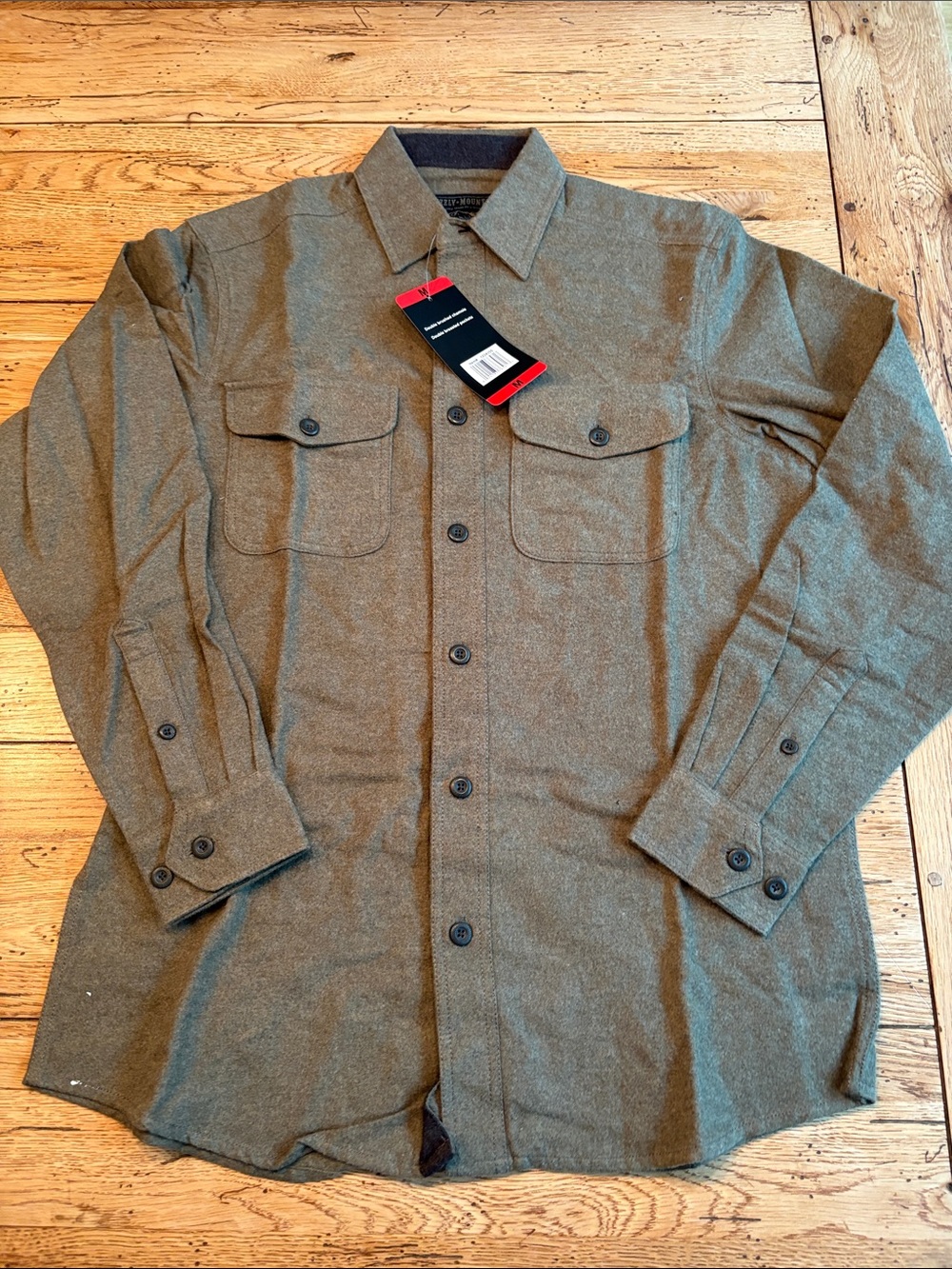 NWT 100% Cotton Shirt / Grizzly Mountain. Med